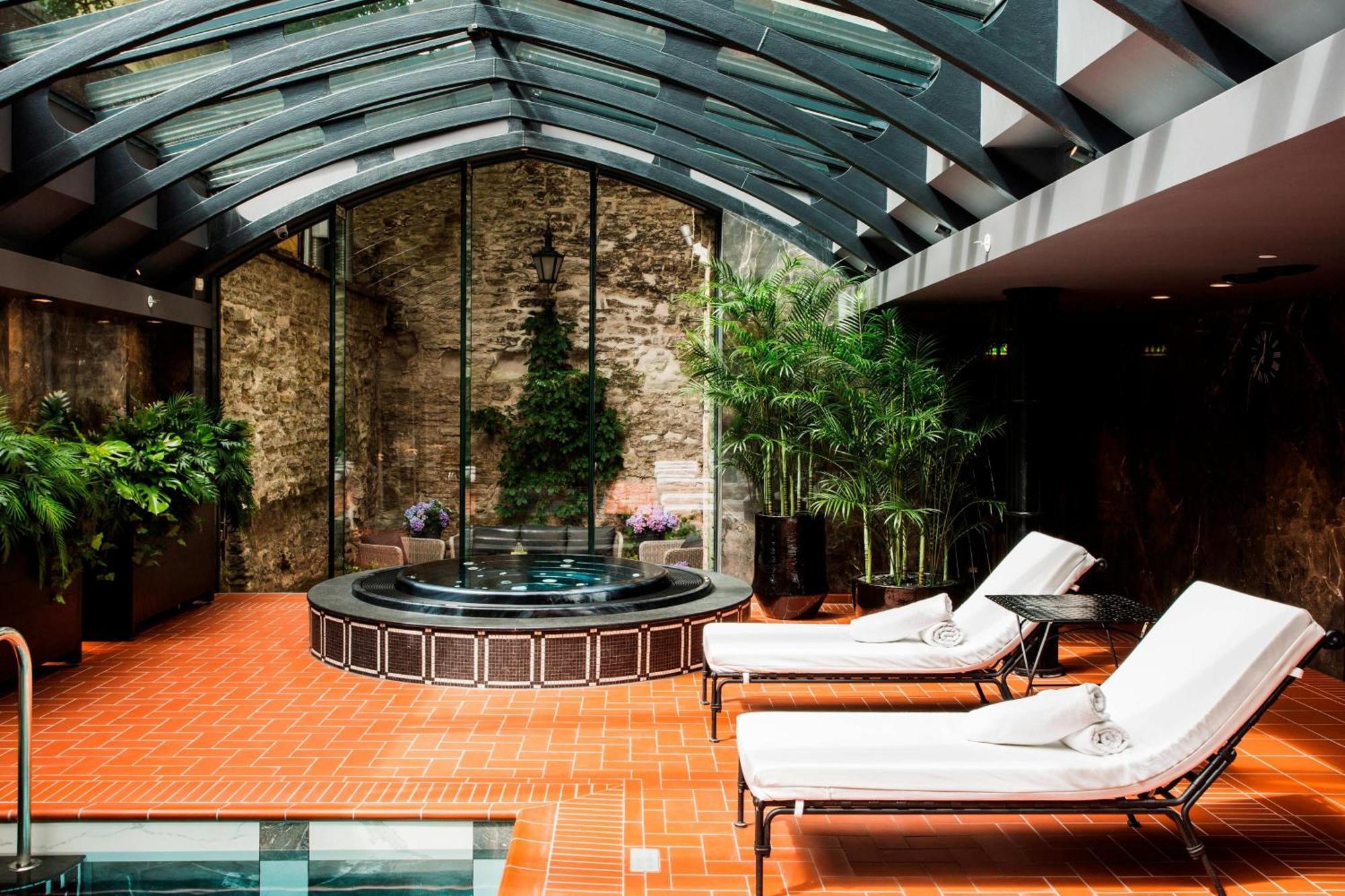 Hotel Telegraaf, Autograph Collection Tallinn Ngoại thất bức ảnh The spa at the Mandarin Oriental, Barcelona
