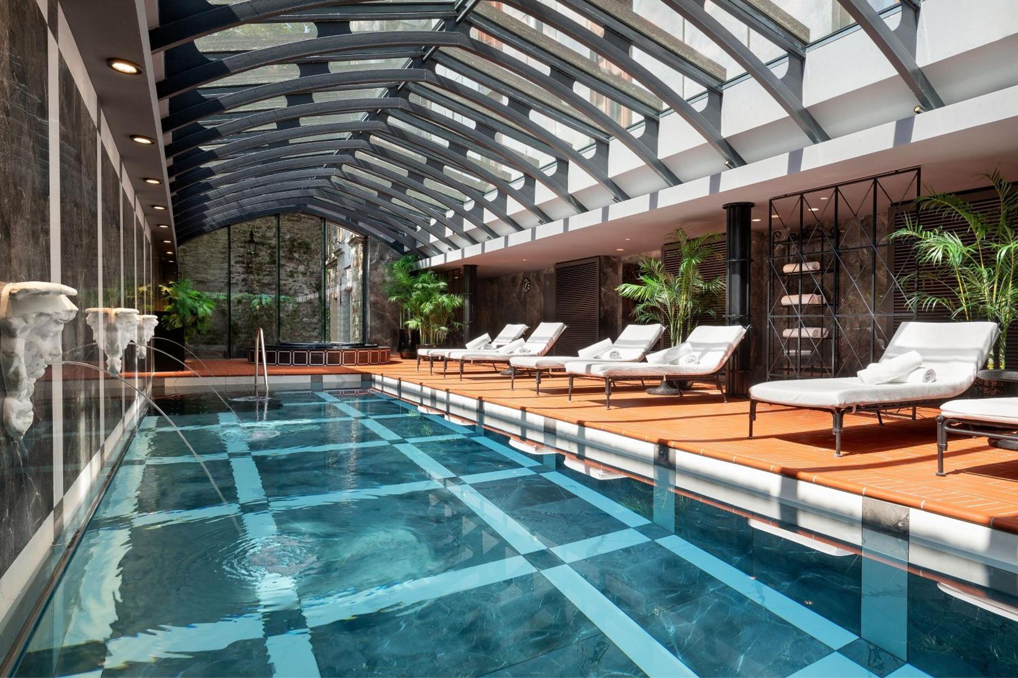 Hotel Telegraaf, Autograph Collection Tallinn Ngoại thất bức ảnh The pool at the Mandarin Oriental, Munich